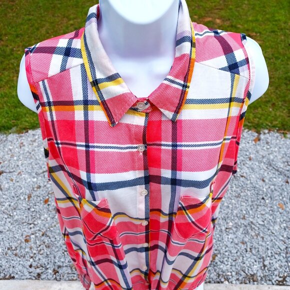 Sleeveless Plaid Button-Up Shirt With Front Tie  New York Laundry  1X - Picture 5 of 7